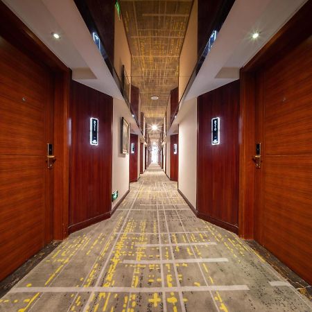 Lingshang Hotel Yiwu  Bagian luar foto