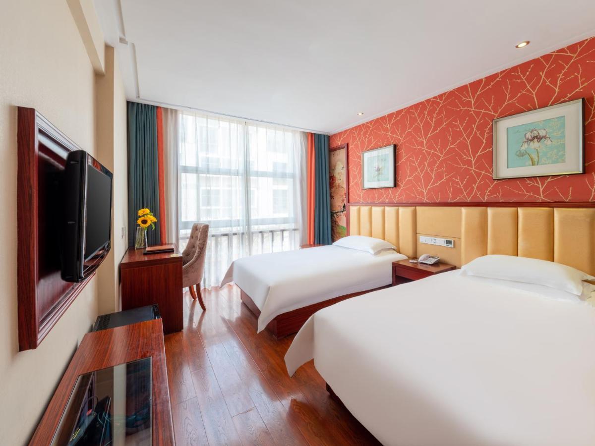 Lingshang Hotel Yiwu  Bagian luar foto