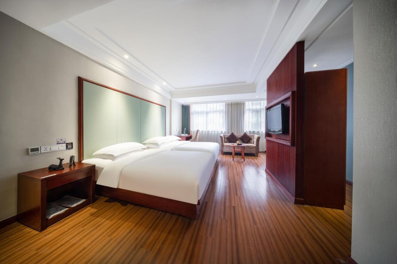 Lingshang Hotel Yiwu  Bagian luar foto